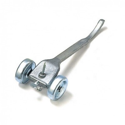 Skate wheel joint raker